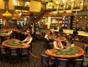 金女王模拟器(无限金币)2024最新版